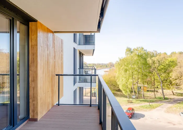 Lighthouse 3 1 Surfingbird *